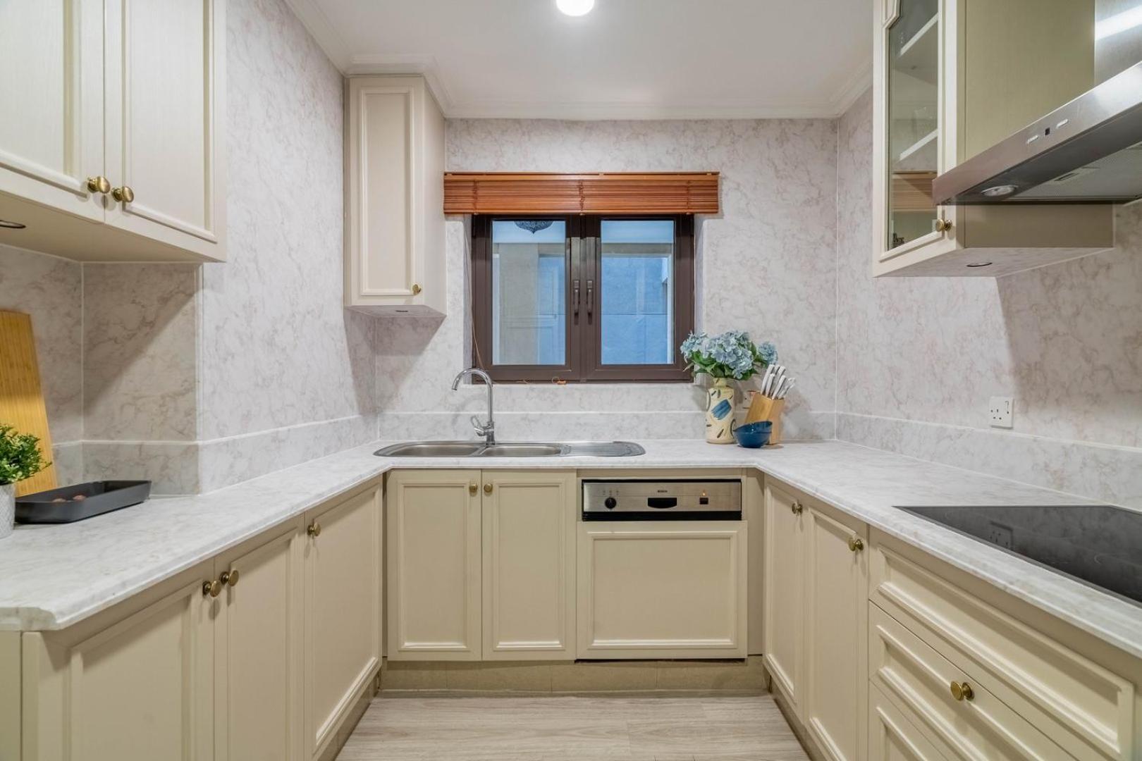 Апартаменти Guestready - Downtown Lux Near Burj Khalifa *