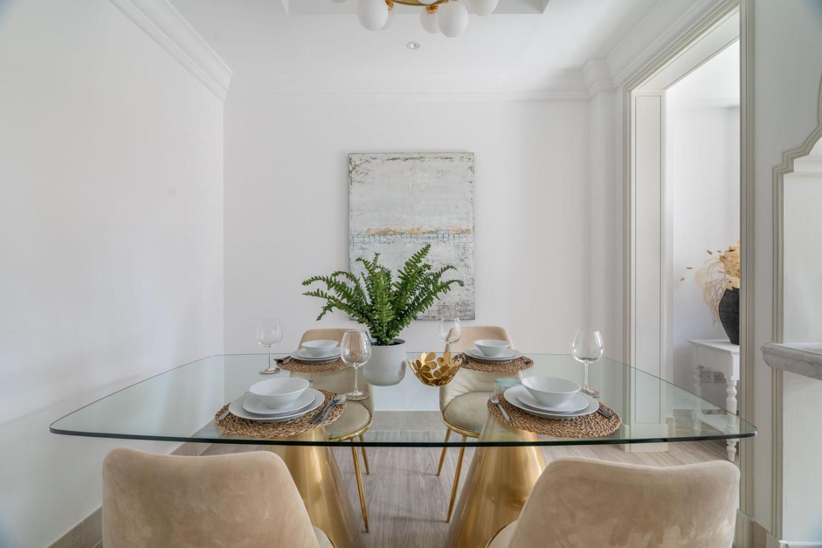 Guestready - Downtown Lux Near Burj Khalifa Апартаменти *
