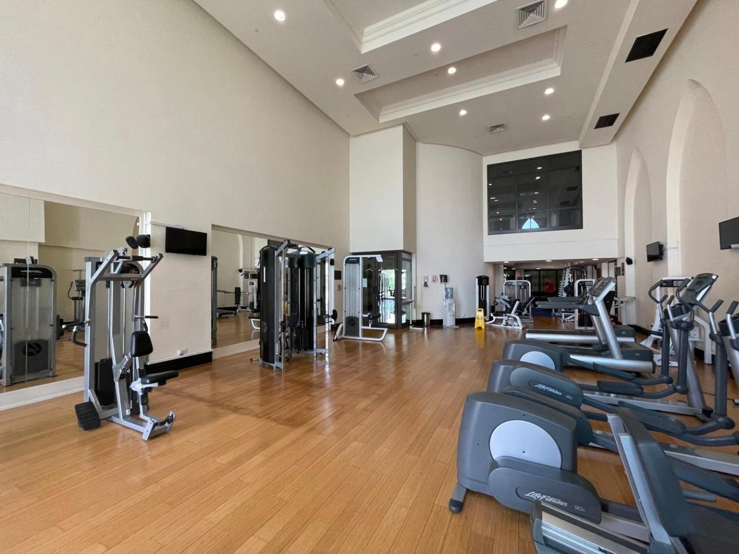 Апартаменти Guestready - Downtown Lux Near Burj Khalifa *